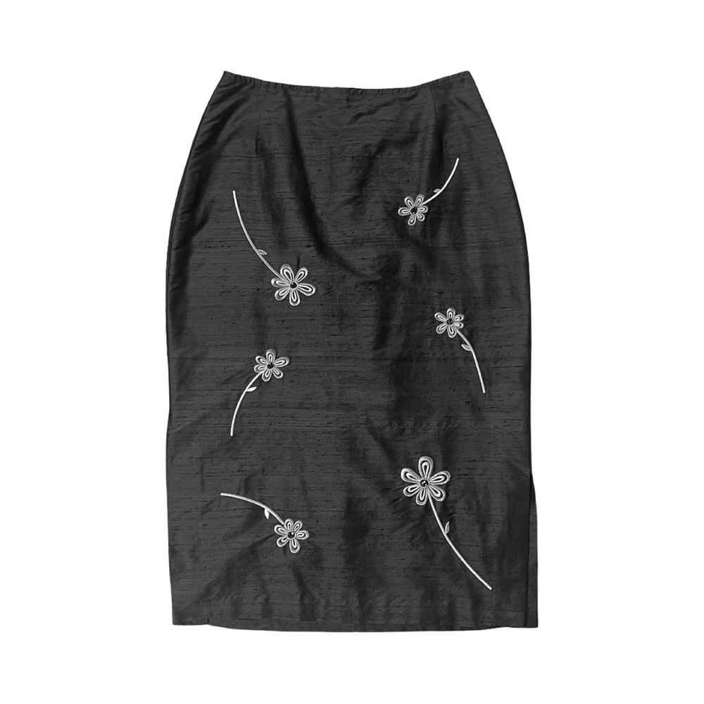 Vintage Y2K Black and White Midi Floral Skirt (Size S)